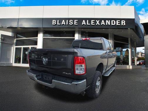 2020 RAM 2500 Big Horn Crew Cab 4X4 6'4' Box