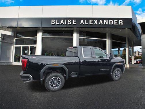 2026 GMC Sierra 2500 SLE