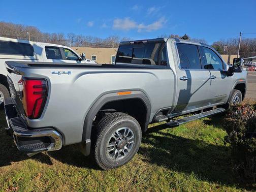 2026 GMC Sierra 2500 SLT