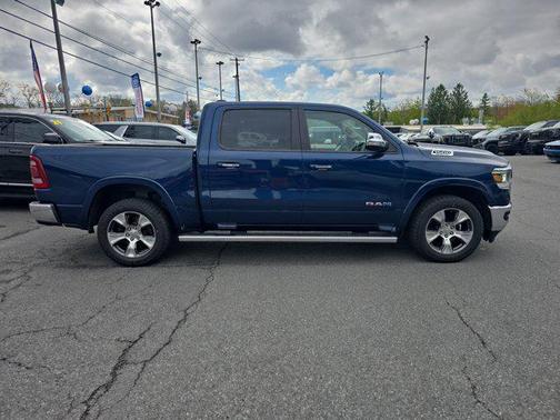 Patriot Blue Pearlcoat 2019 RAM 1500 Laramie