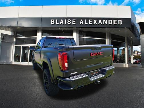 Onyx Black 2026 GMC Sierra 1500 AT4