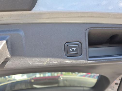 Sterling Metallic 2023 GMC Terrain SLE