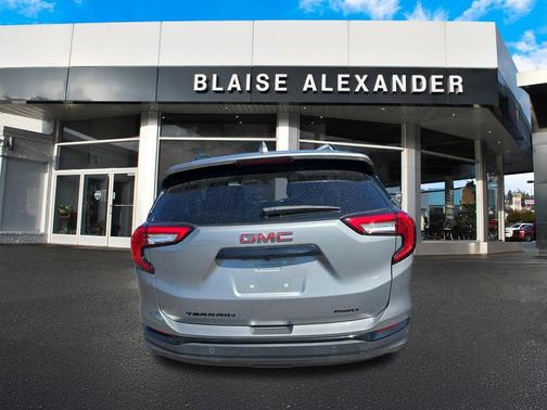 Sterling Metallic 2023 GMC Terrain SLE