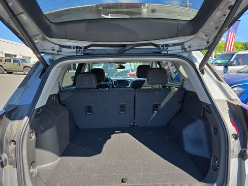 Sterling Metallic 2023 GMC Terrain SLE
