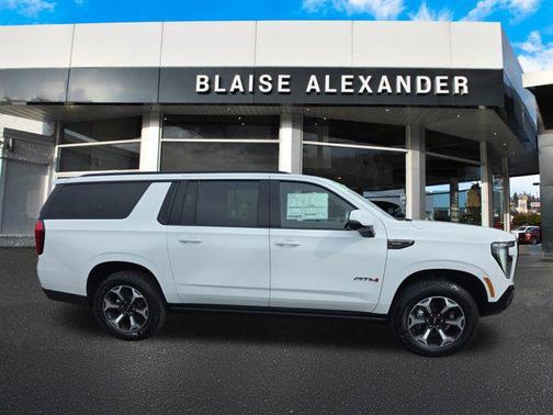 2025 GMC Yukon XL 4WD AT4 Ultimate