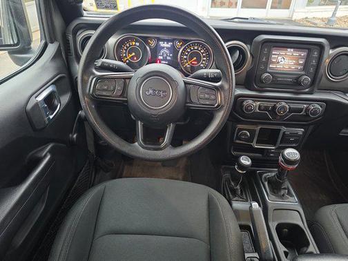2021 Jeep Gladiator Sport