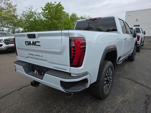 Glacier White Tricoat 2026 GMC Sierra 3500 Denali