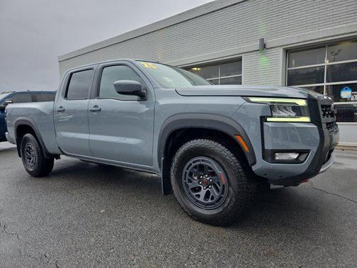 2025 Nissan Frontier PRO-4X