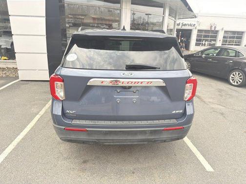 Blue 2021 Ford Explorer XLT