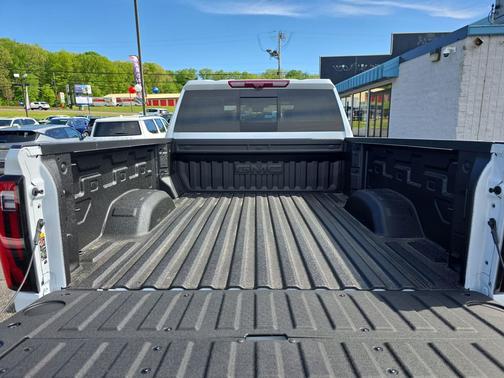 Glacier White Tricoat 2026 GMC Sierra 2500 Denali