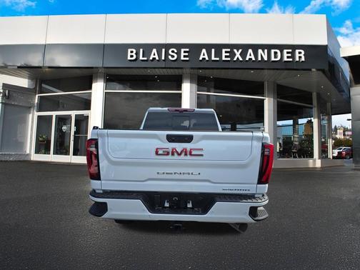 Glacier White Tricoat 2026 GMC Sierra 2500 Denali