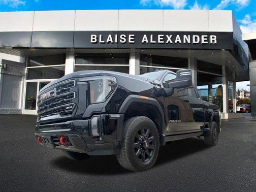 2024 GMC Sierra 2500 AT4