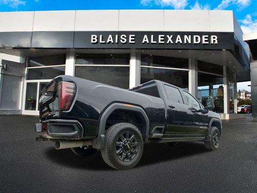 2024 GMC Sierra 2500 AT4