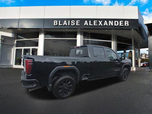 2024 GMC Sierra 2500 AT4