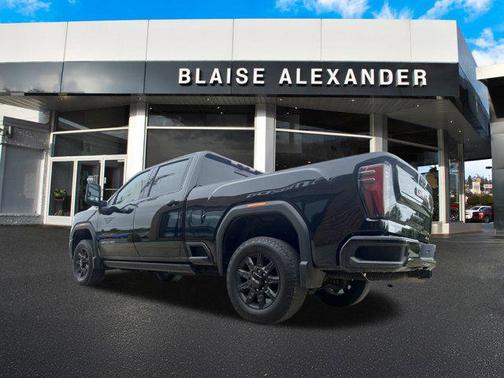 2024 GMC Sierra 2500 AT4