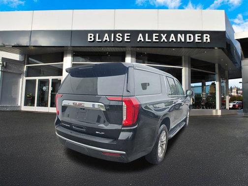 2021 GMC Yukon XL SLT