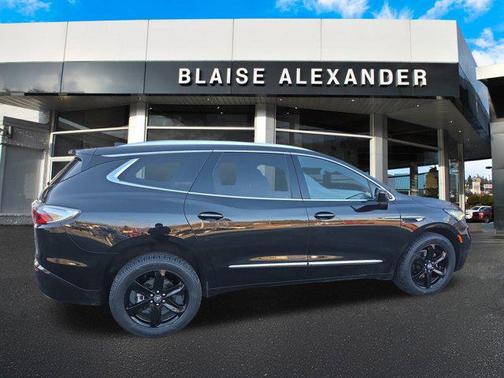 2024 Buick Enclave Essence AWD