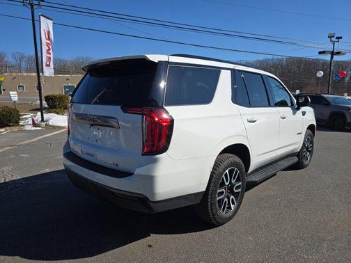 2023 GMC Yukon 4WD AT4