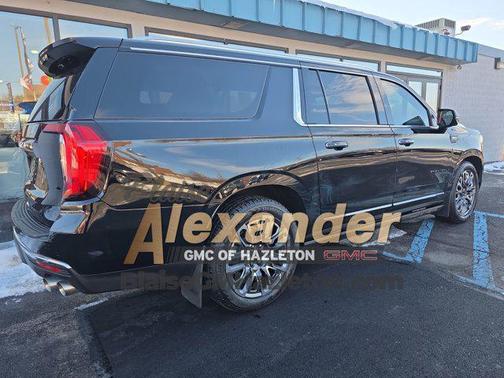 2023 GMC Yukon XL Denali Ultimate