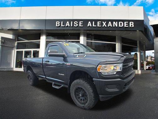 2019 RAM 3500 Tradesman Regular Cab 4x4 8' Box