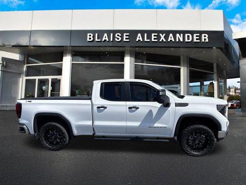2023 GMC Sierra 1500 Pro