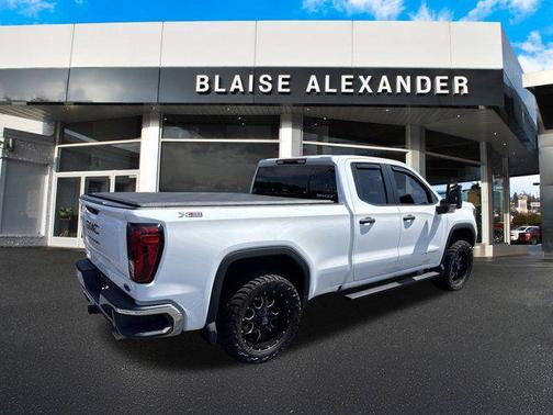 2023 GMC Sierra 1500 Pro