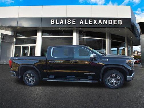 2025 GMC Sierra 1500 SLE