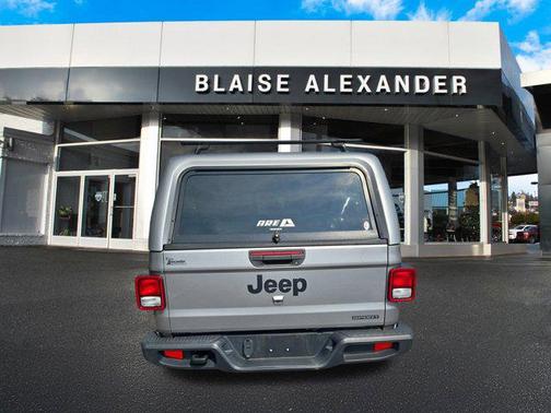 Billet Silver Metallic Clearcoat 2020 Jeep Gladiator Sport S