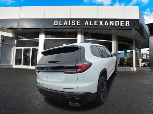 2026 GMC Acadia Elevation AWD