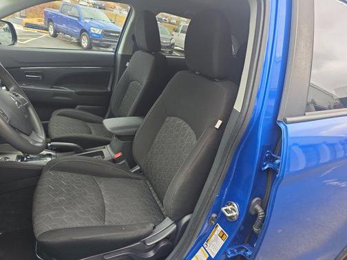 2020 Mitsubishi Outlander Sport SE