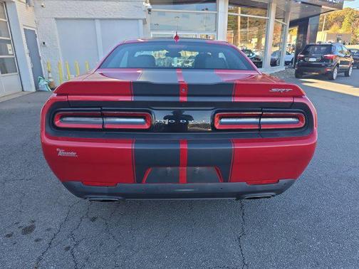 2016 Dodge Challenger SRT 392