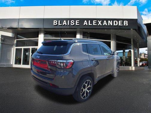 Baltic Gray Metallic Clearcoat 2024 Jeep Compass Limited