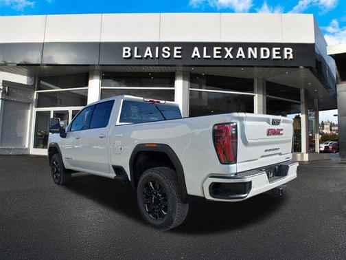 2026 GMC Sierra 2500 AT4