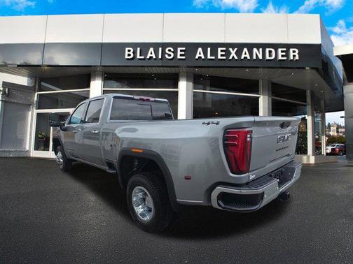 2026 GMC Sierra 3500 SLT