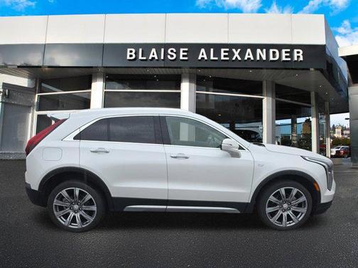 Crystal White Tricoat 2023 Cadillac XT4 Premium Luxury