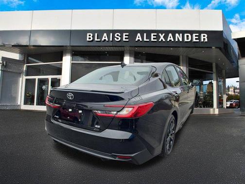 Midnight Black Metallic 2025 Toyota Camry SE