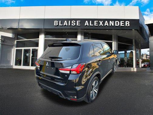 2023 Mitsubishi Outlander Sport SE