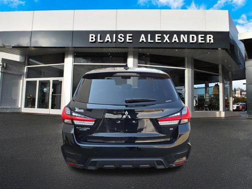 2023 Mitsubishi Outlander Sport SE