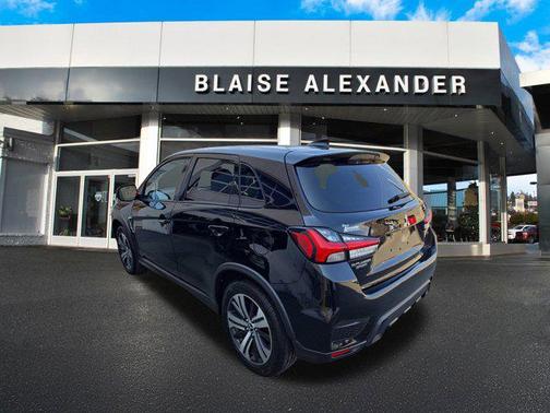 2023 Mitsubishi Outlander Sport SE