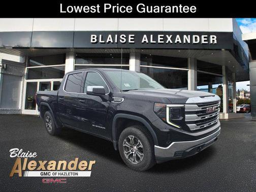 Onyx Black 2022 GMC Sierra 1500 SLE