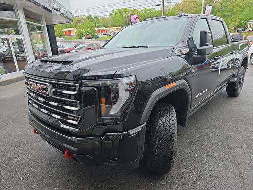 Onyx Black 2026 GMC Sierra 2500 AT4