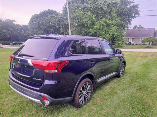 2018 Mitsubishi Outlander ES