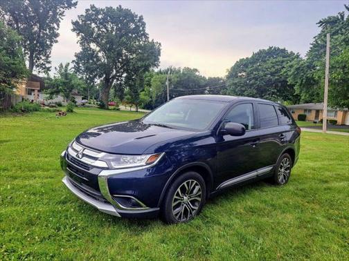 2018 Mitsubishi Outlander ES