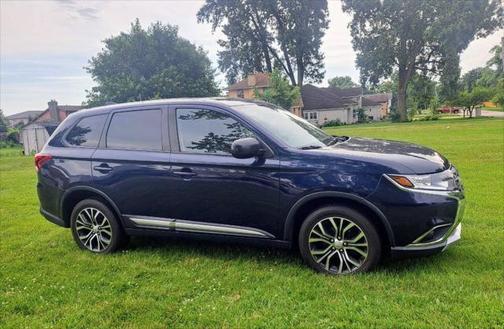 2018 Mitsubishi Outlander ES