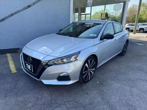 2020 Nissan Altima SR FWD