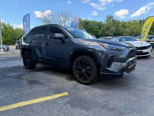 2023 Toyota RAV4 Hybrid SE