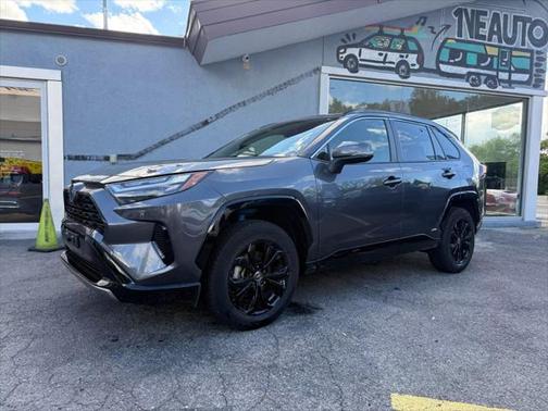 2023 Toyota RAV4 Hybrid SE