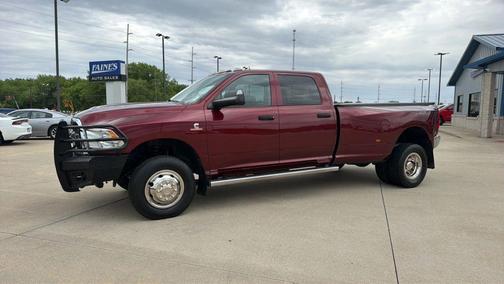 Delmonico Red Pearlcoat 2017 RAM 3500 Tradesman Crew Cab 4x4 8' Box