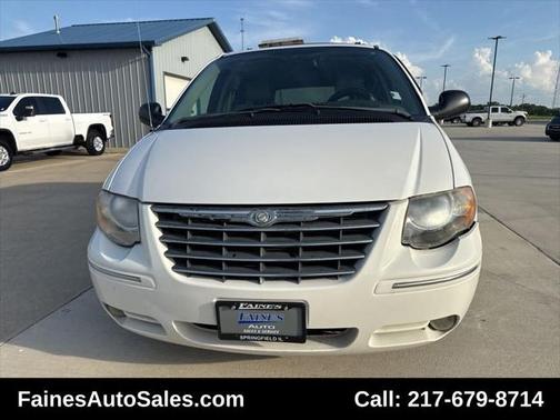 2006 Chrysler Town & Country Limited