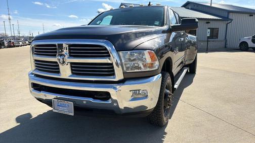 Granite Crystal Metallic Clearcoat 2018 RAM 3500 Big Horn Crew Cab 4x4 8' Box